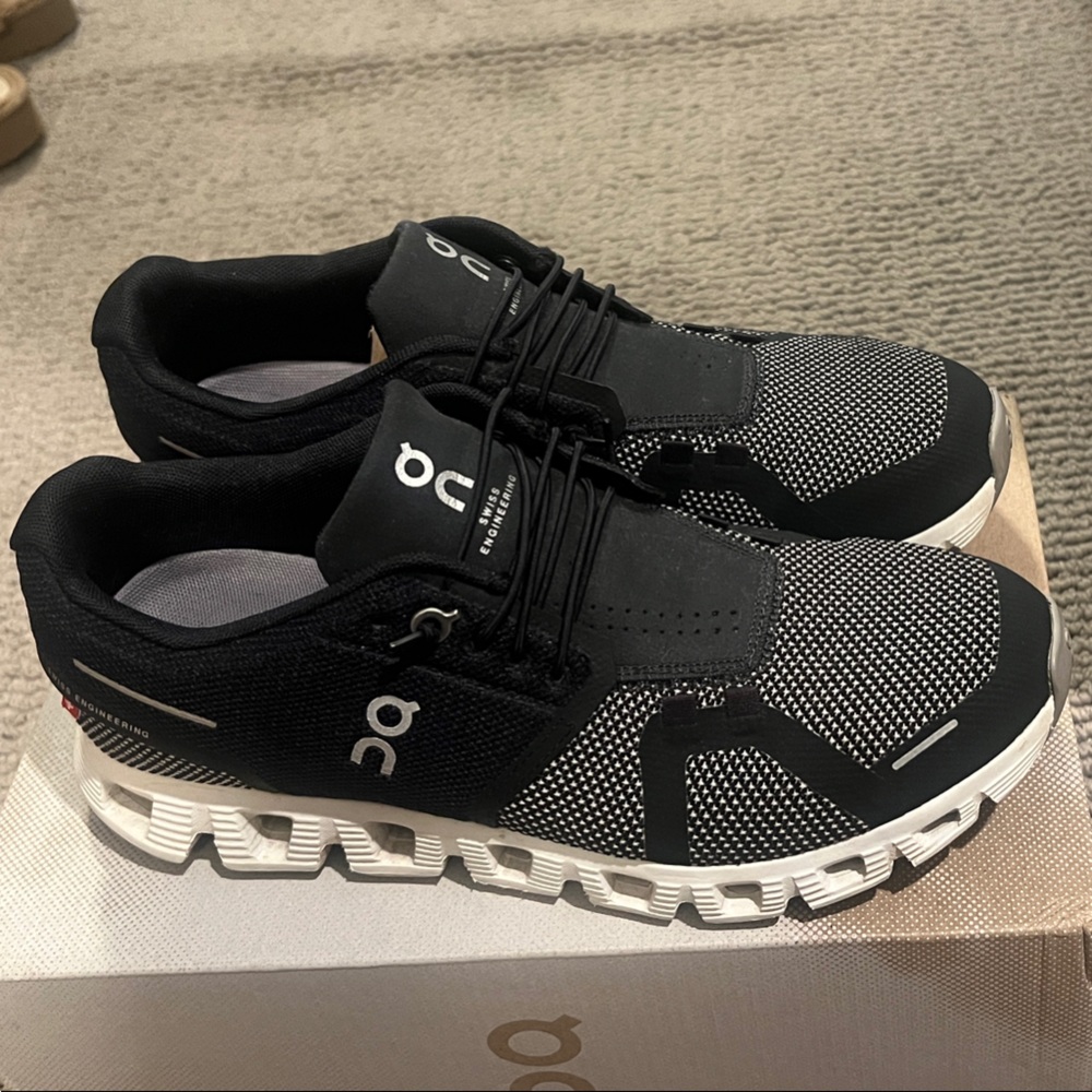 On Running, Cloud 5 Slip on, Black and White Knit Sneakers Size 8.5